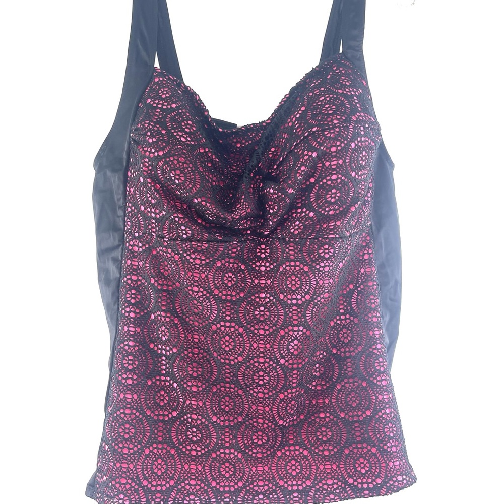 🌹NWOT Plus Size XXL Pink Sleeveless Ruched Camisole full swim top